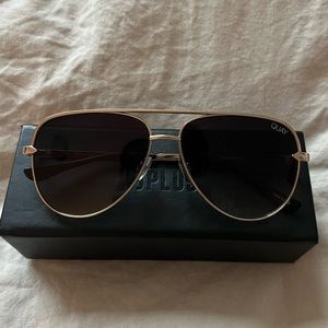 Quay x Desi Sahara Mini